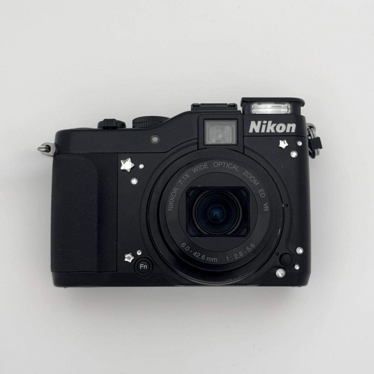 Nikon Coolpix P7000 Digital Camera Bundle β§Λ . πββ¬...