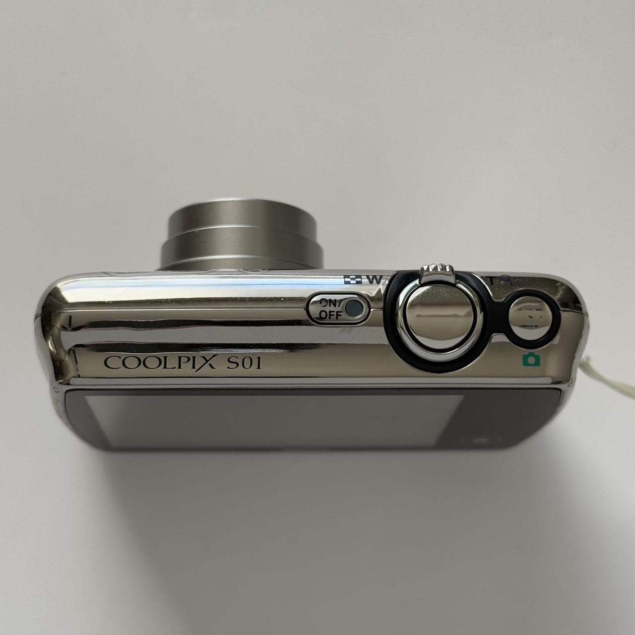 Nikon Coolpix S01 Mini Digital Camera