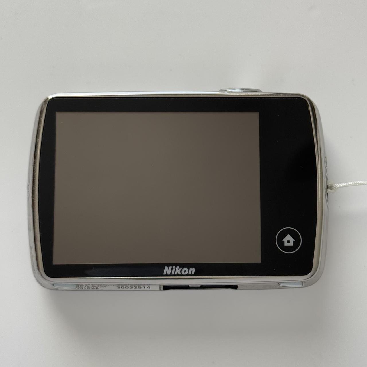 Nikon Coolpix S01 Mini Digital Camera