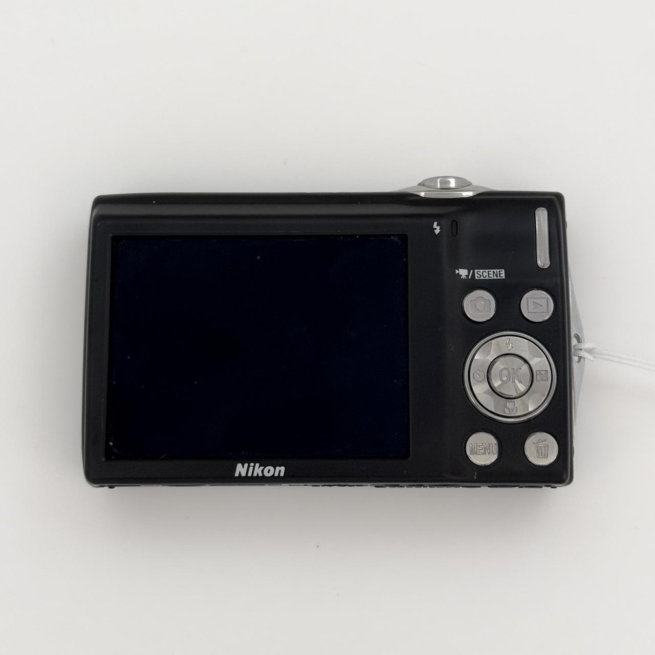 Nikon Coolpix S3000 Digital Camera💗